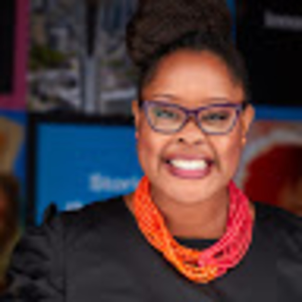 Meet your Posher, Sia